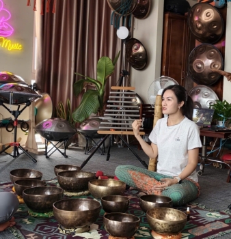 Vì Sao Handpan Chữa Lành Trở Thành Xu Hướng Trị Liệu Tâm Hồn Mới?
