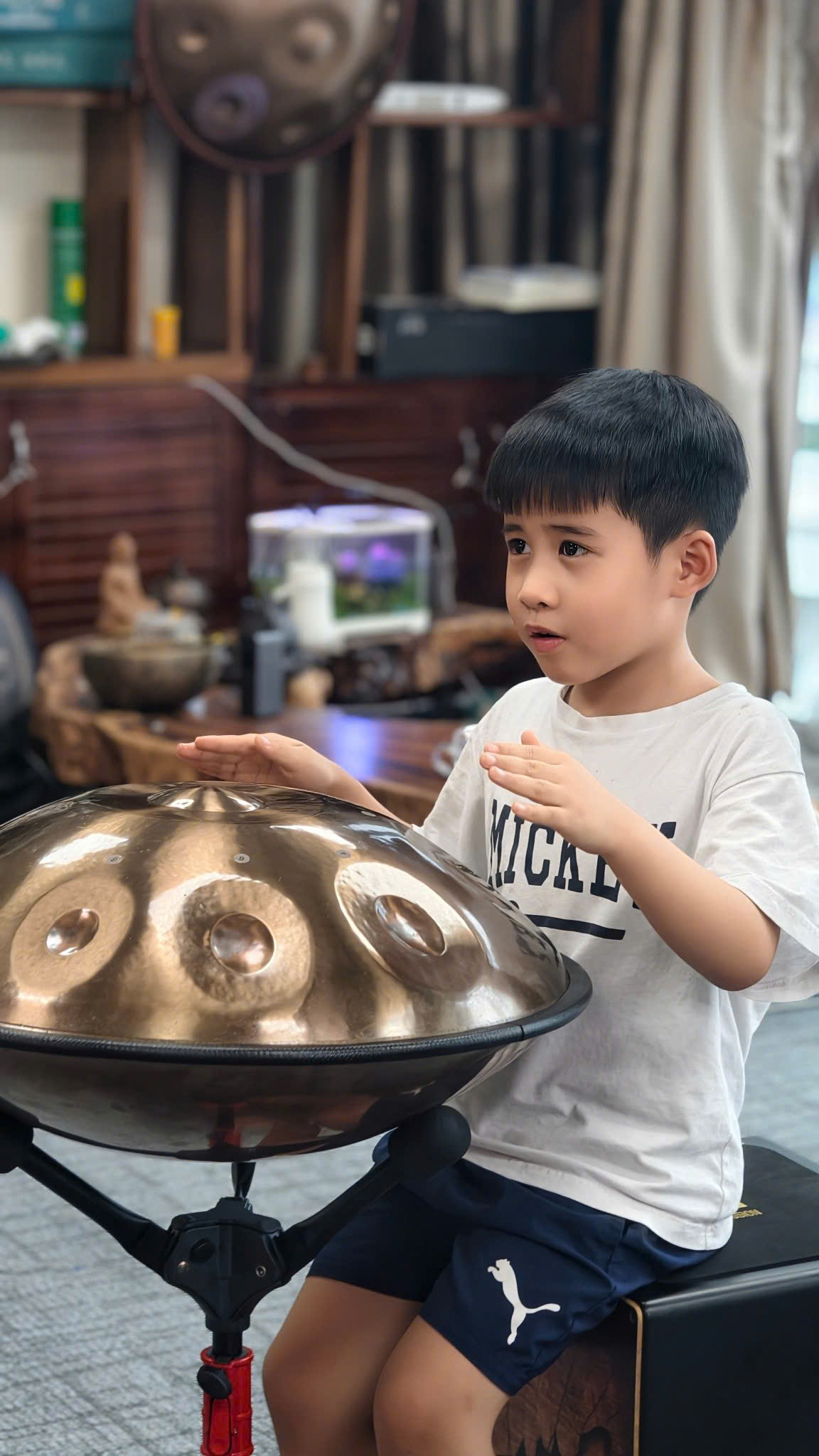 Handpan lop hoc danh cho moi lua tuoi