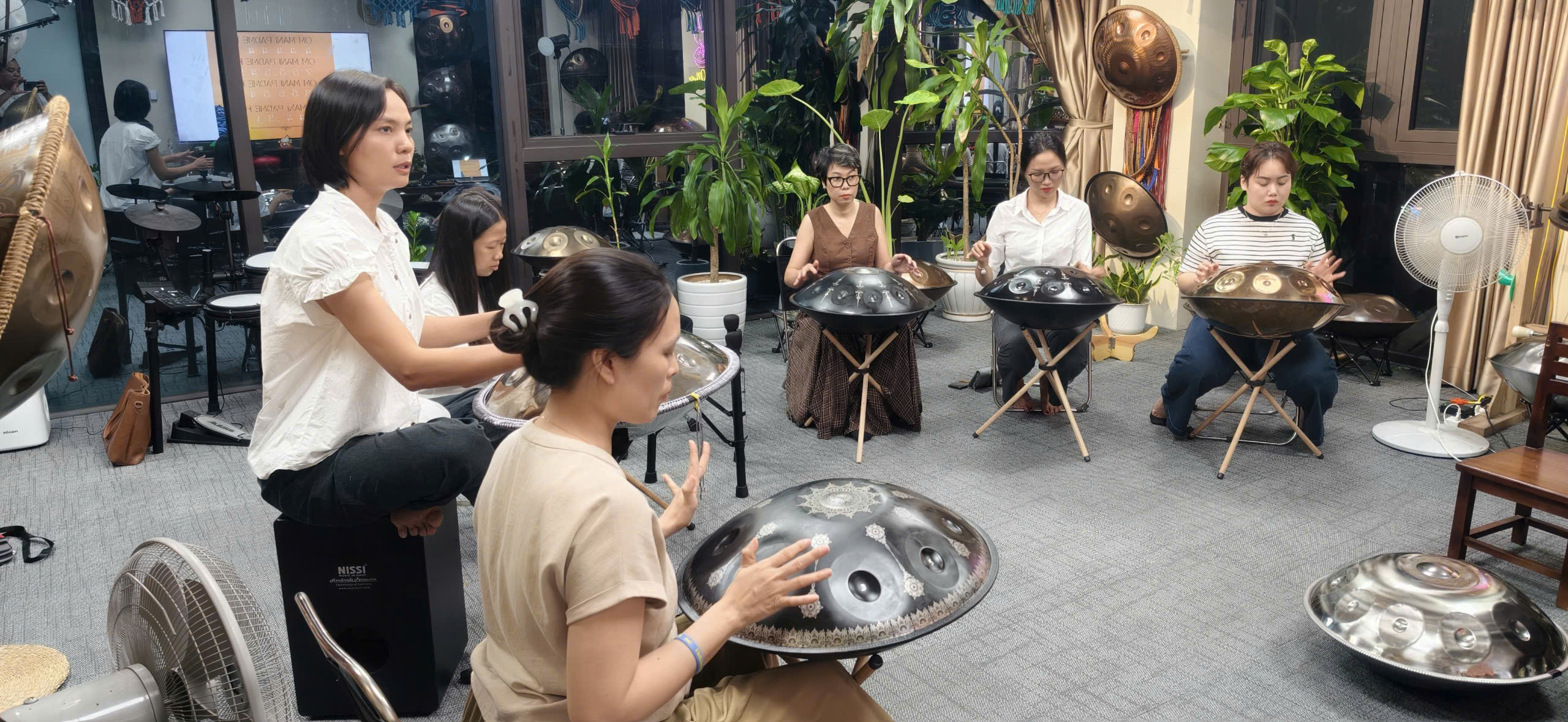 Nhan biet handpan tot cung la mot trong nhung dieu can luu y khi mua handpan