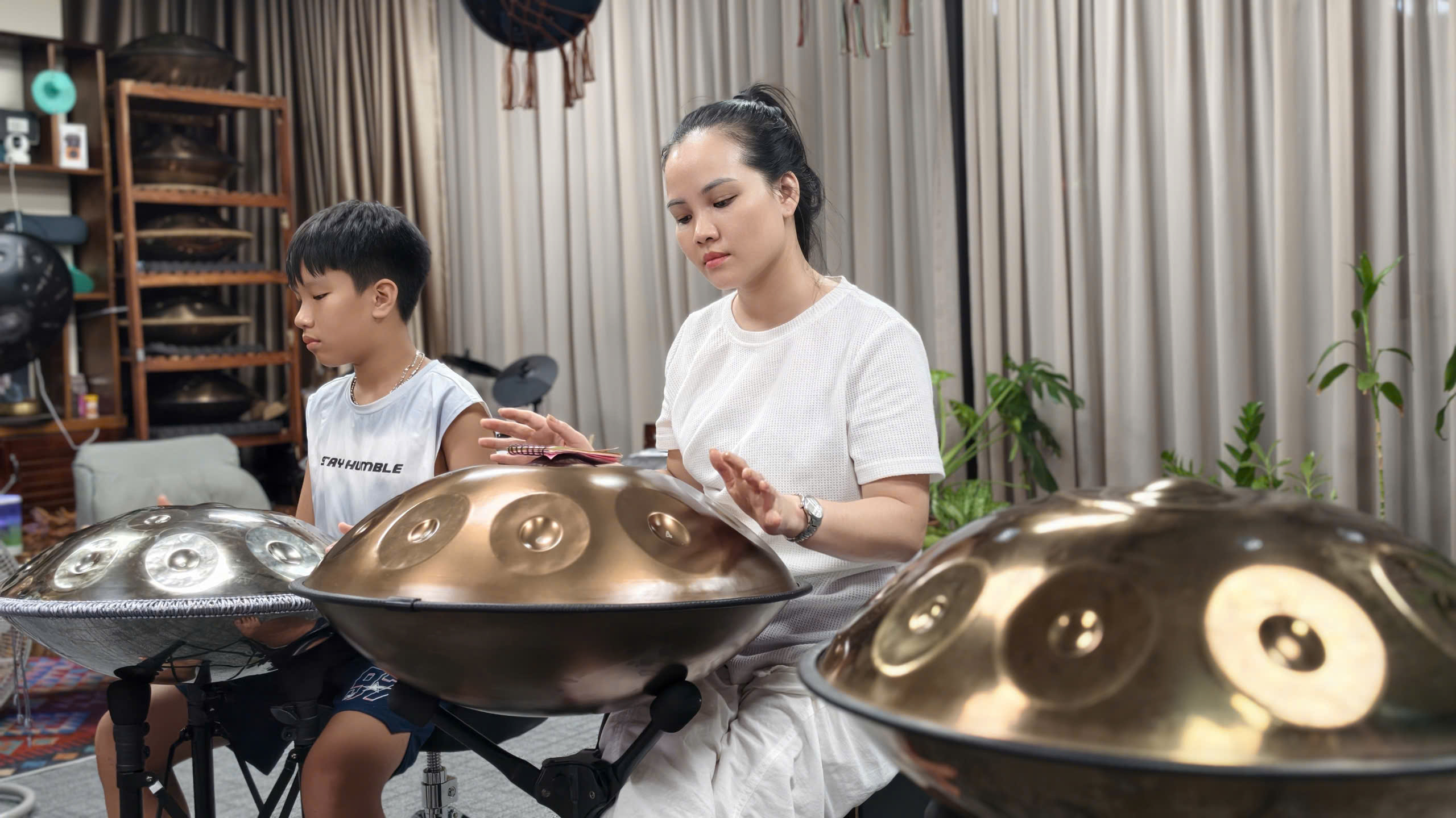 Nhung phu kien thiet yeu khi so huu chiec handpan