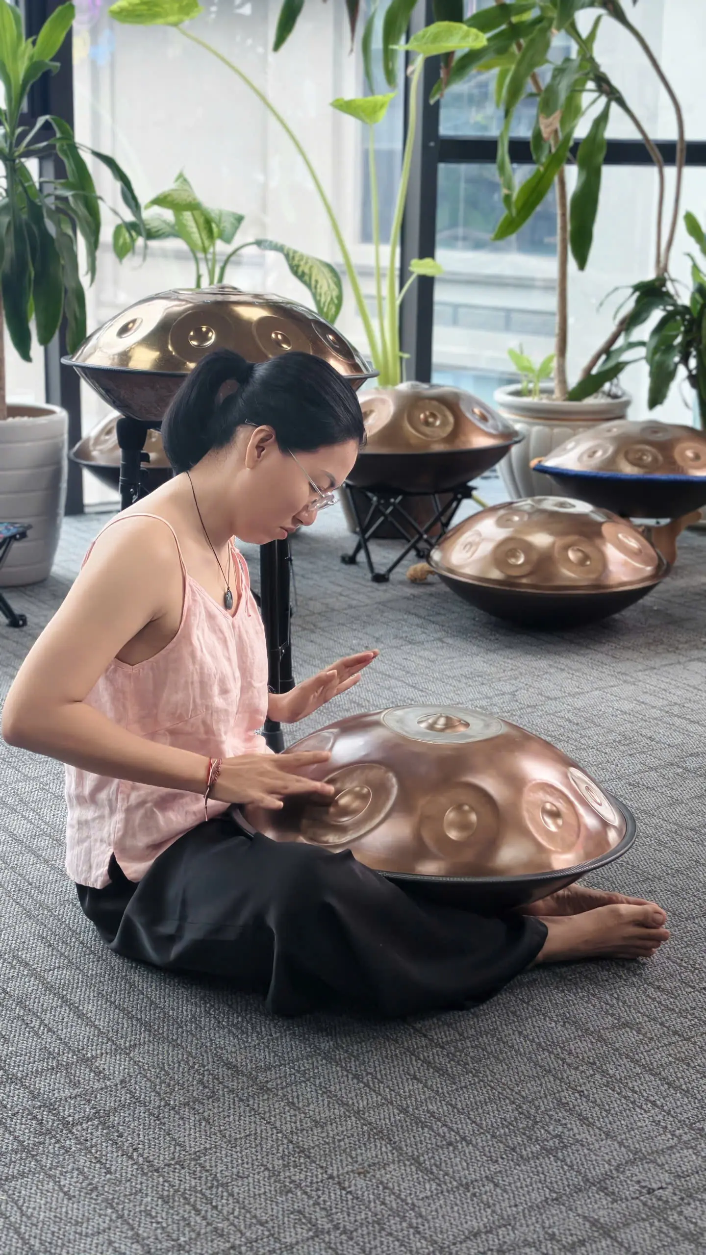 Hoc vien hoc hanpand tai Hope Music noi day hoc handpan uy tin tai Viet Nam