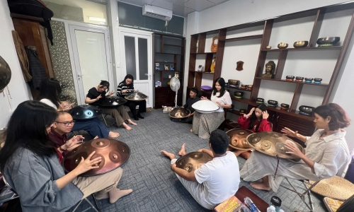 Khóa học Handpan 6 buổi kèm việc cho mượn trống và sử dụng giáo trình của Malter Marten