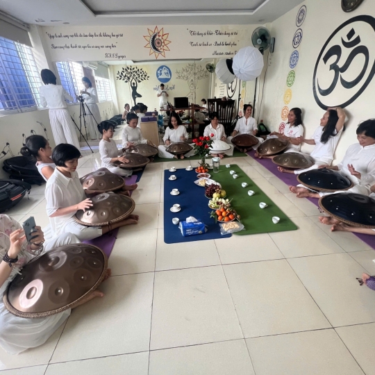 Khóa học Handpan 6 buổi kèm việc cho mượn trống và sử dụng giáo trình của Malter Marten