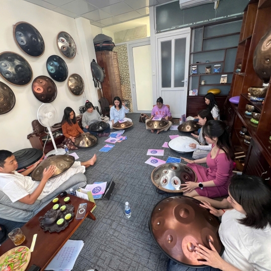 Khóa học Handpan 6 buổi kèm việc cho mượn trống và sử dụng giáo trình của Malter Marten